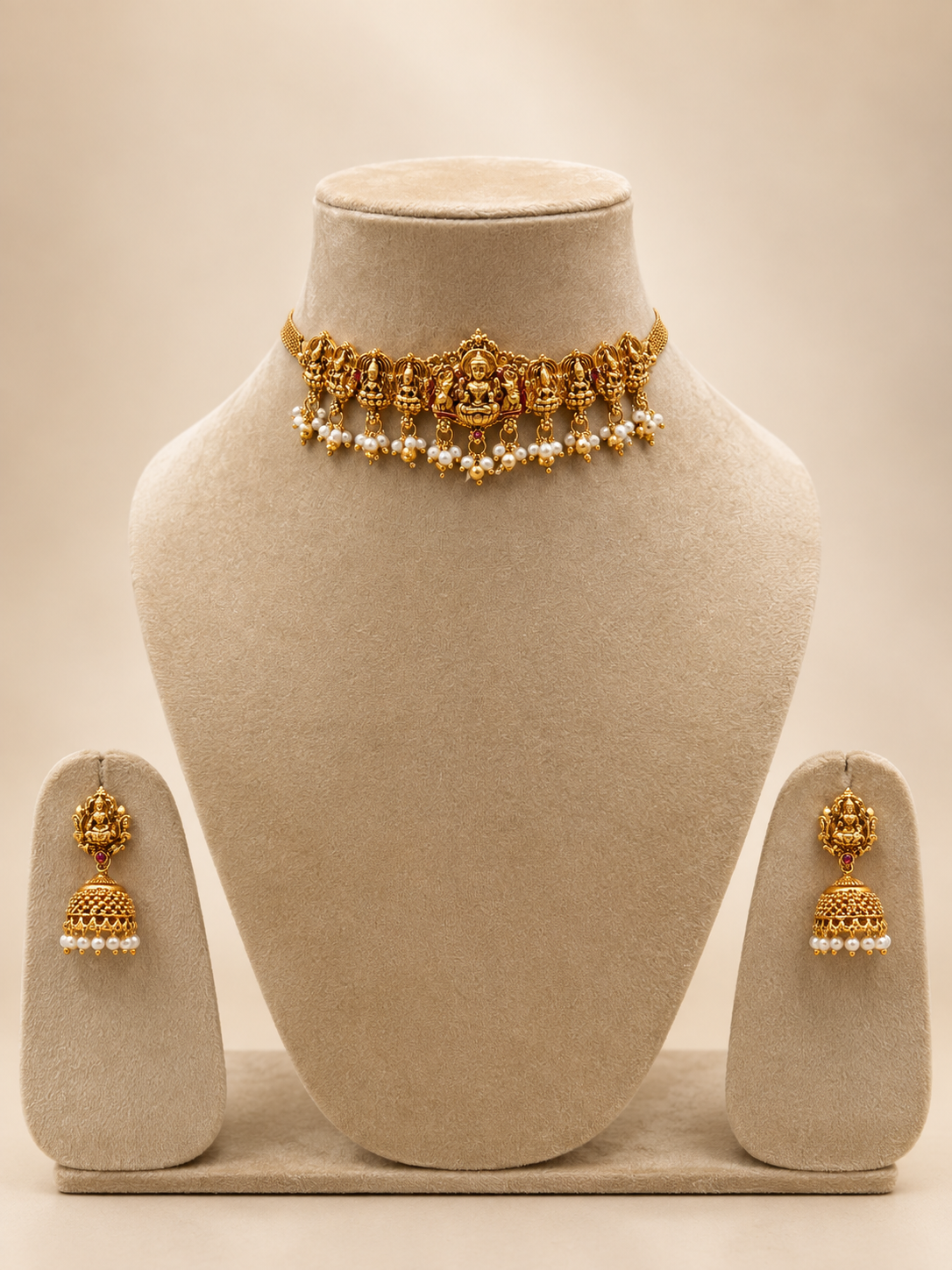 Laxmi Gold Choker with Jhumka