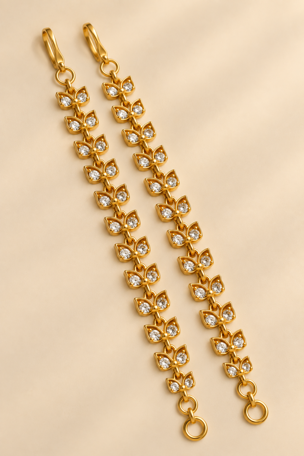 Impon Ear Chain- White