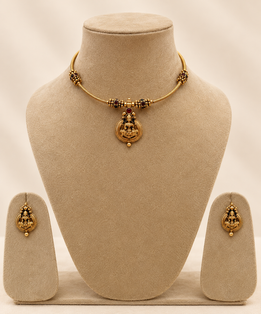 Lakshmi Pendant Necklace Set