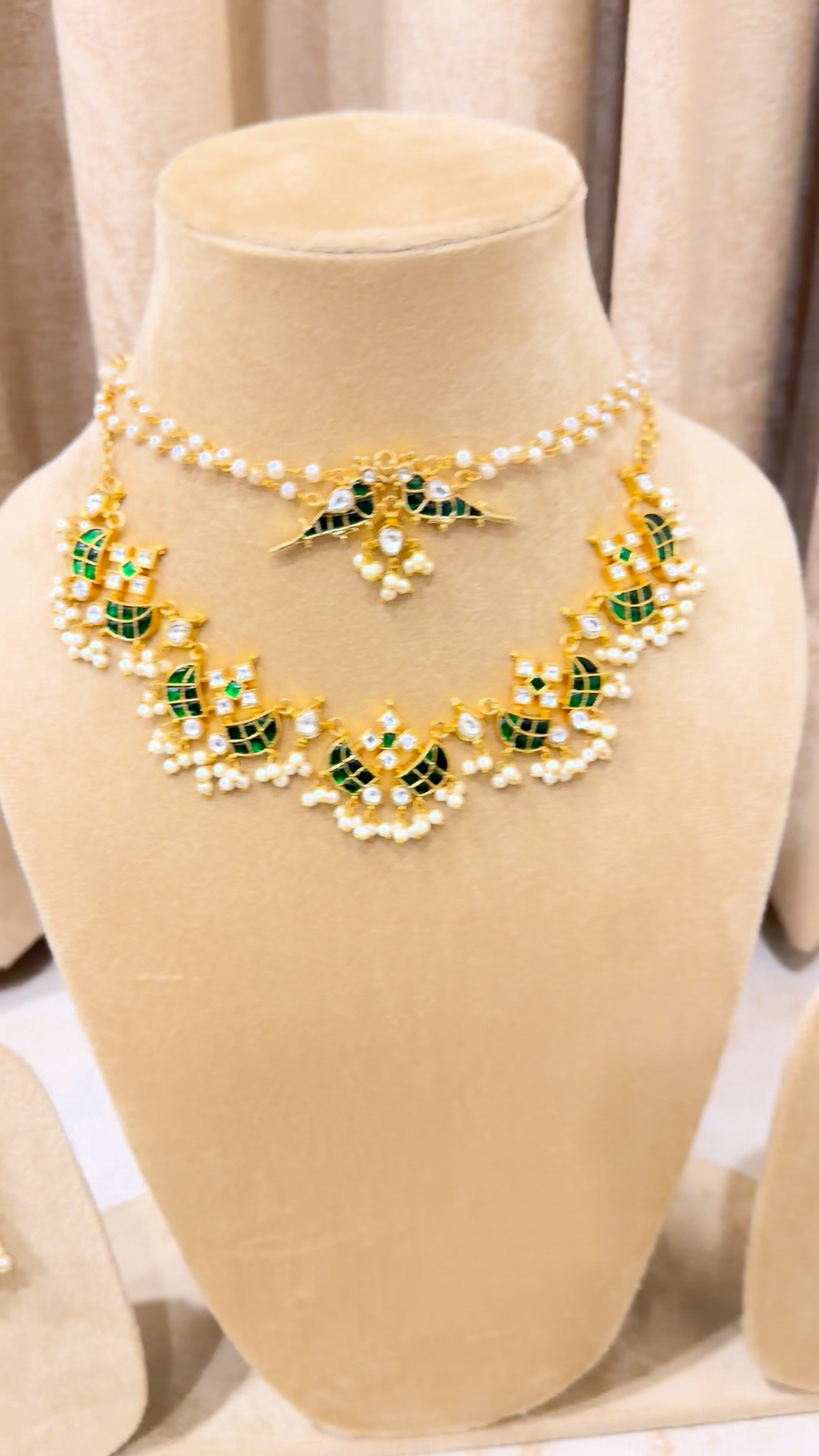Verdelle Bird-Motif Ensemble — Green